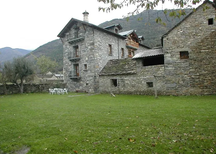 Apartamentos Casa Buisan